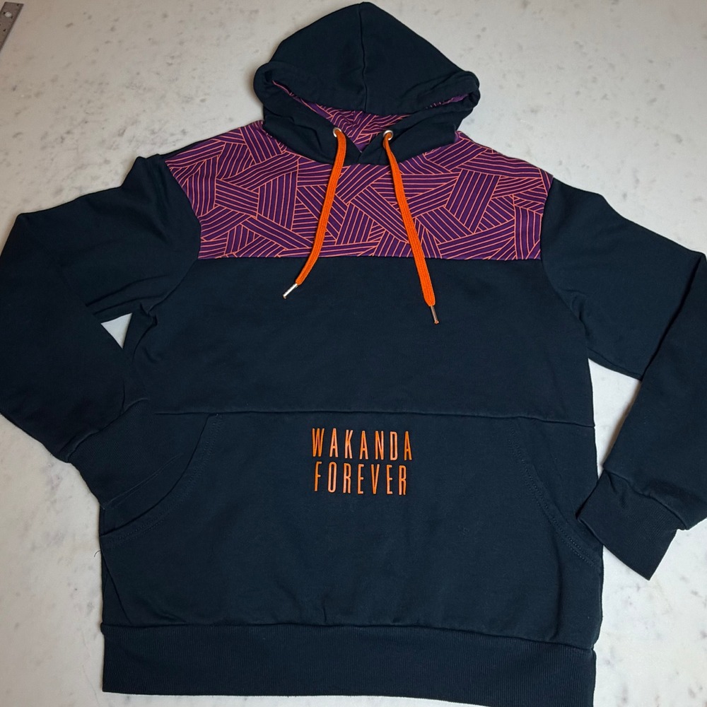 Marvel Black Panther Wakanda Forever Hoodie Disney Parks Black Small S - Picture 2 of 10